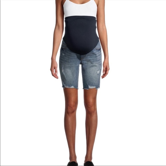 Maternity Bermuda Shorts With Full Panel - Picture 4 of 5